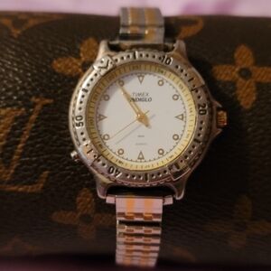 Timex Indiglo Vintage‎ Silver and Gold Watch Unisex